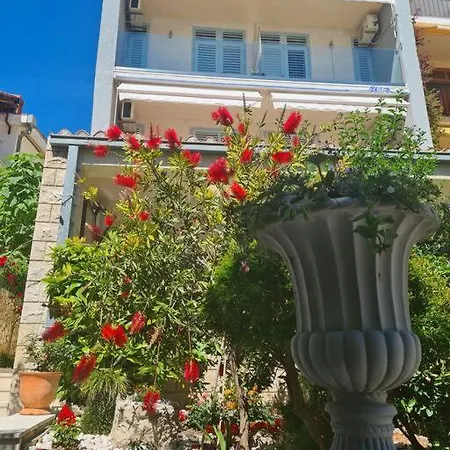 Sp Small Loft - No Parking Pensionat *