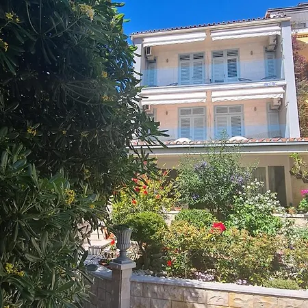 Pensionat Sp Small Loft - No Parking Brela