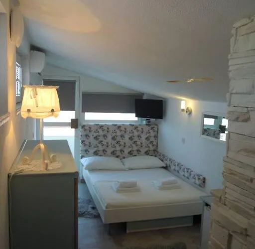 Sp Small Loft-no Parking